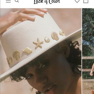 Lack of color seaside boater hat